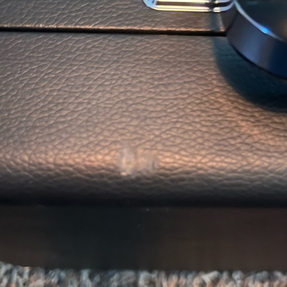 New Open Box Crosley Model:CR8005G-BK S/N:690751223 Travel TurnTable . - Picture 3 of 16